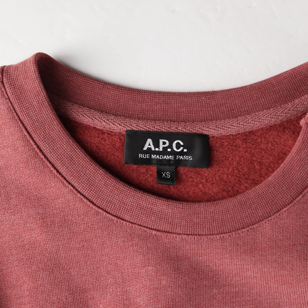 아페쎄 APC 어깨 지퍼 레귤러핏 기모 맨투맨 스웨트셔츠 상세 이미지 3