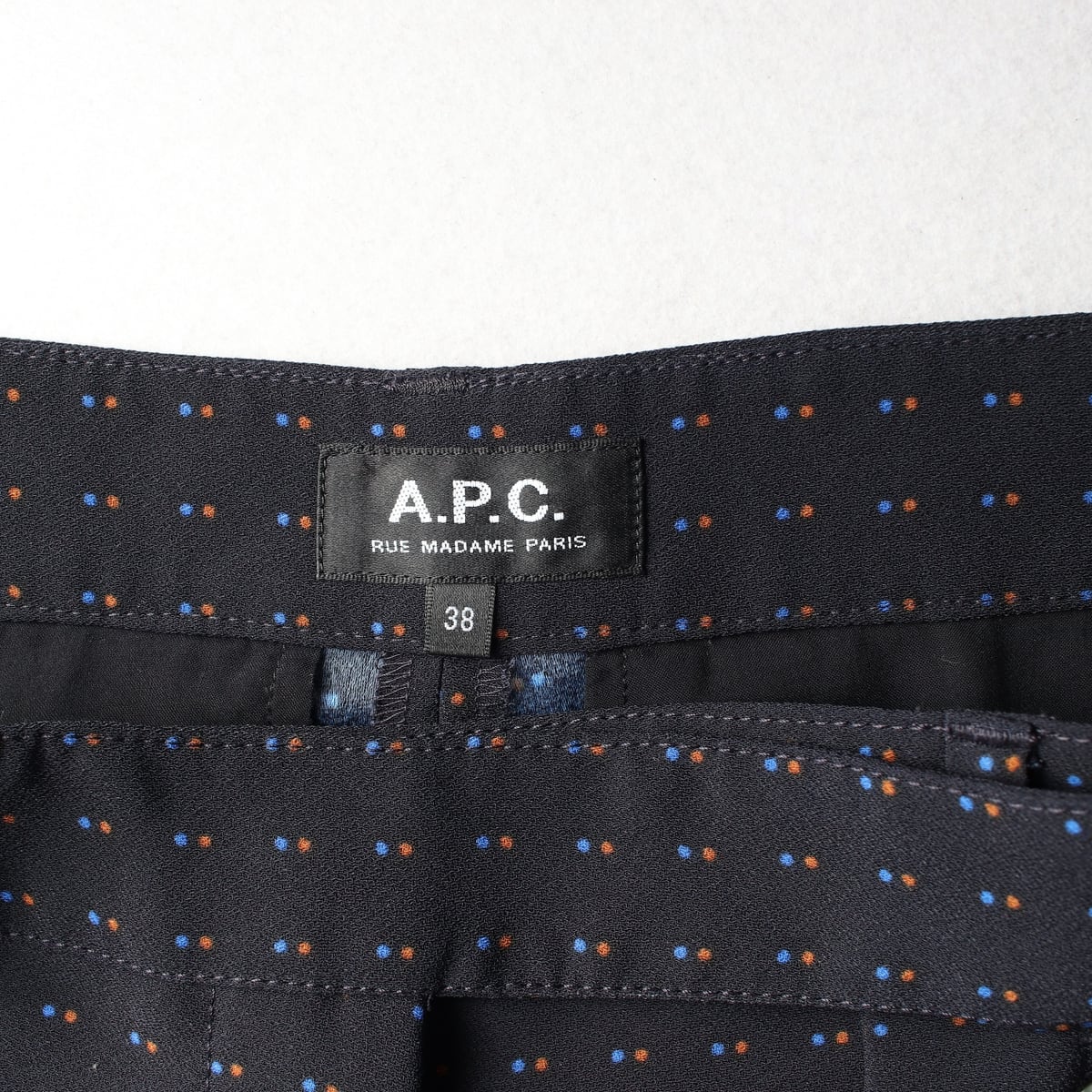 아페쎄 APC 도트 패턴 스트레이트핏 밑단 슬릿 슬랙스 상세 이미지 3