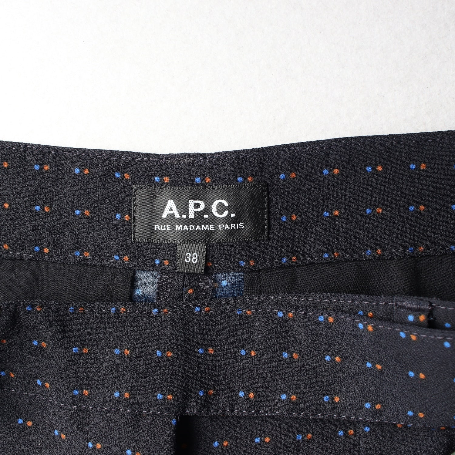 아페쎄 APC 도트 패턴 스트레이트핏 밑단 슬릿 슬랙스 이미지 3