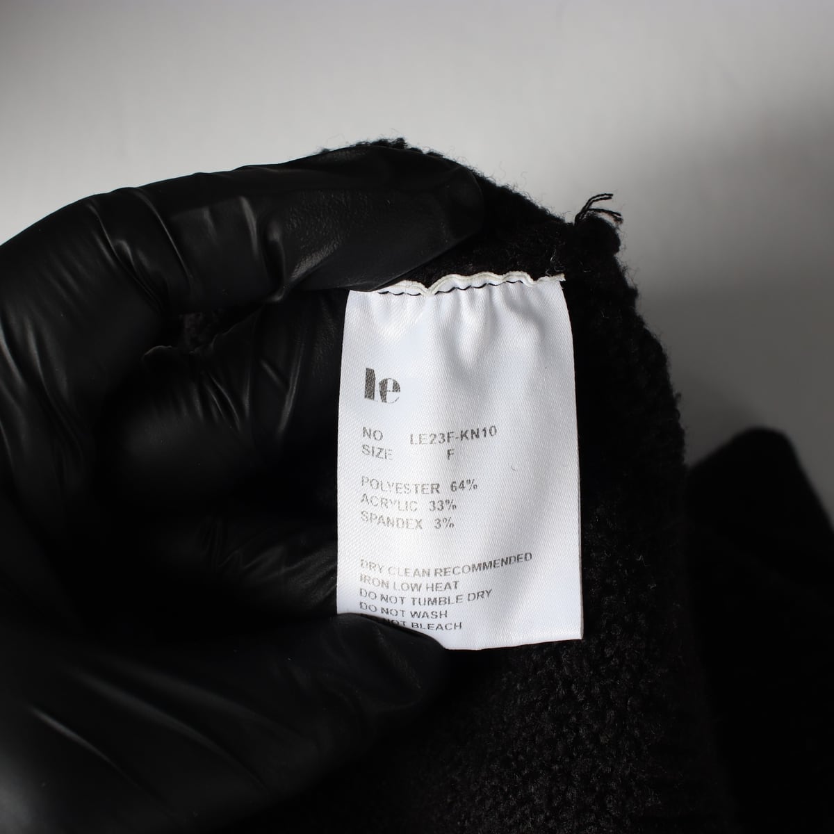 르 le 23FW V넥 크롭 가디건 상세 이미지 4