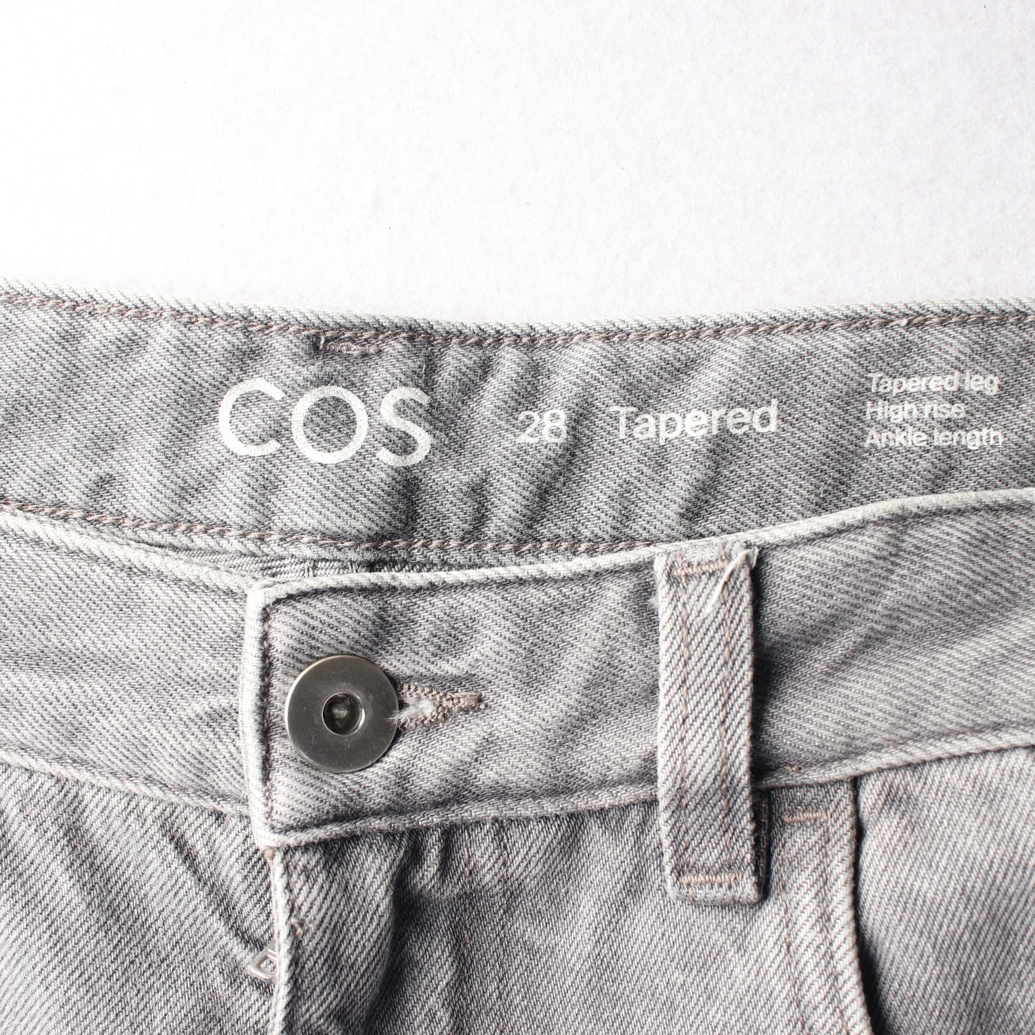 코스 (COS) 테이퍼드 하이라이즈 앵클 데님팬츠 이미지 3