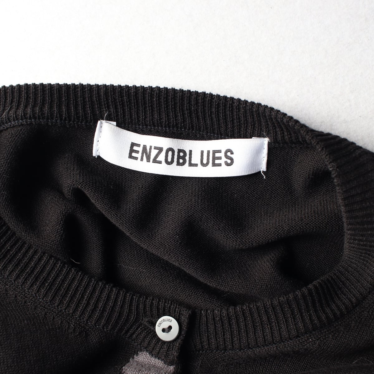 엔조블루스 25SS 도트 패턴 클래식 가디건 상세 이미지 3