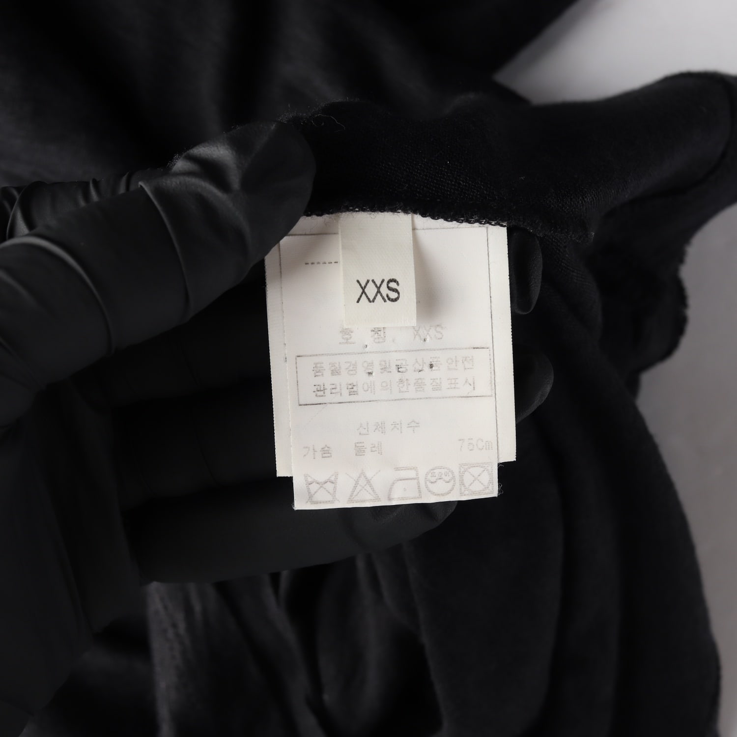 닐 바렛 V넥 시스루 슬리브리스 이미지 4