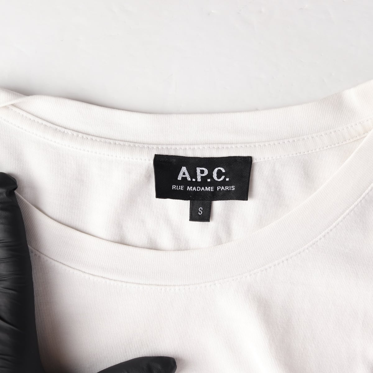 아페쎄 APC 로고 프린트 크루넥 반팔 티셔츠 상세 이미지 3