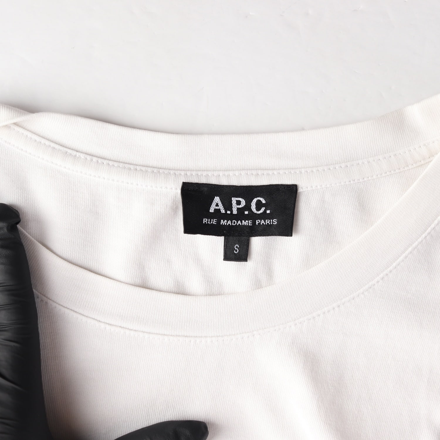 아페쎄 APC 로고 프린트 크루넥 반팔 티셔츠 이미지 3