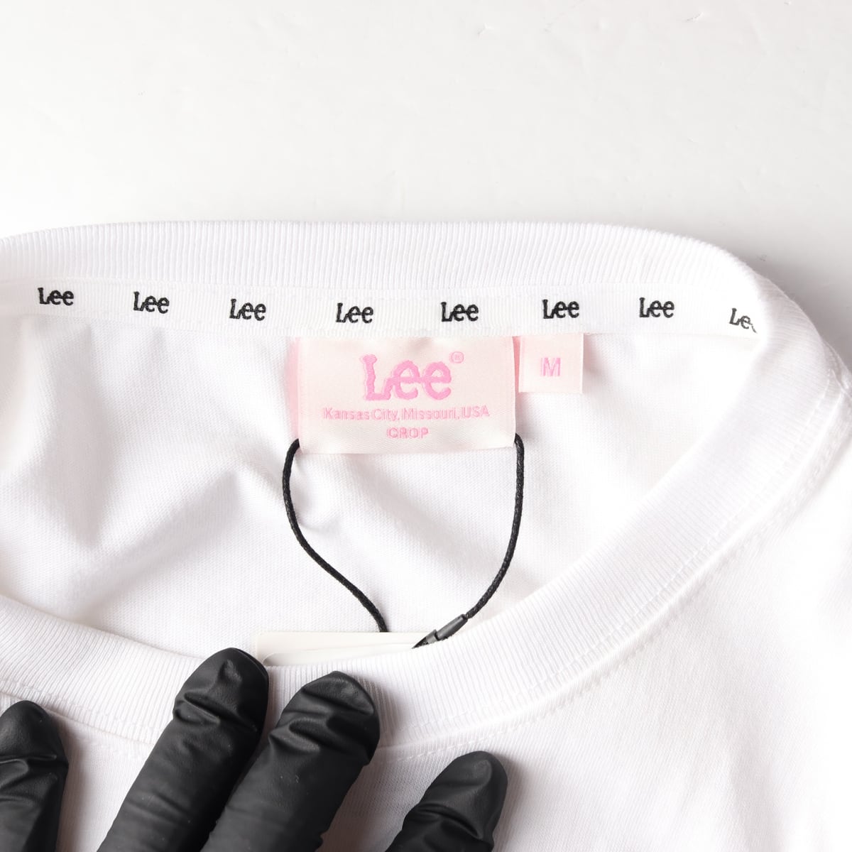 (새상품) 리 Lee 24SS 로고 플라워 그래픽 크롭 반팔 티셔츠 상세 이미지 3