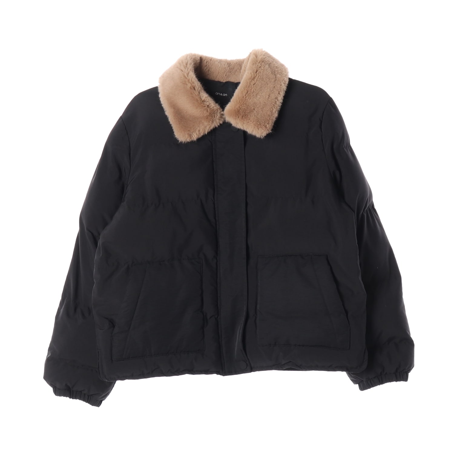 온앤온 21FW 퍼 카라 숏 패딩
