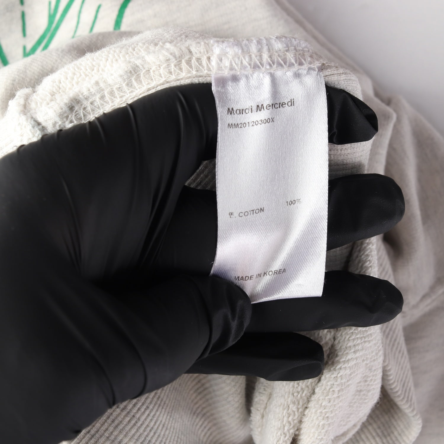 마르디 메크르디 플라워 로고 그래픽 오버핏 맨투맨 이미지 4