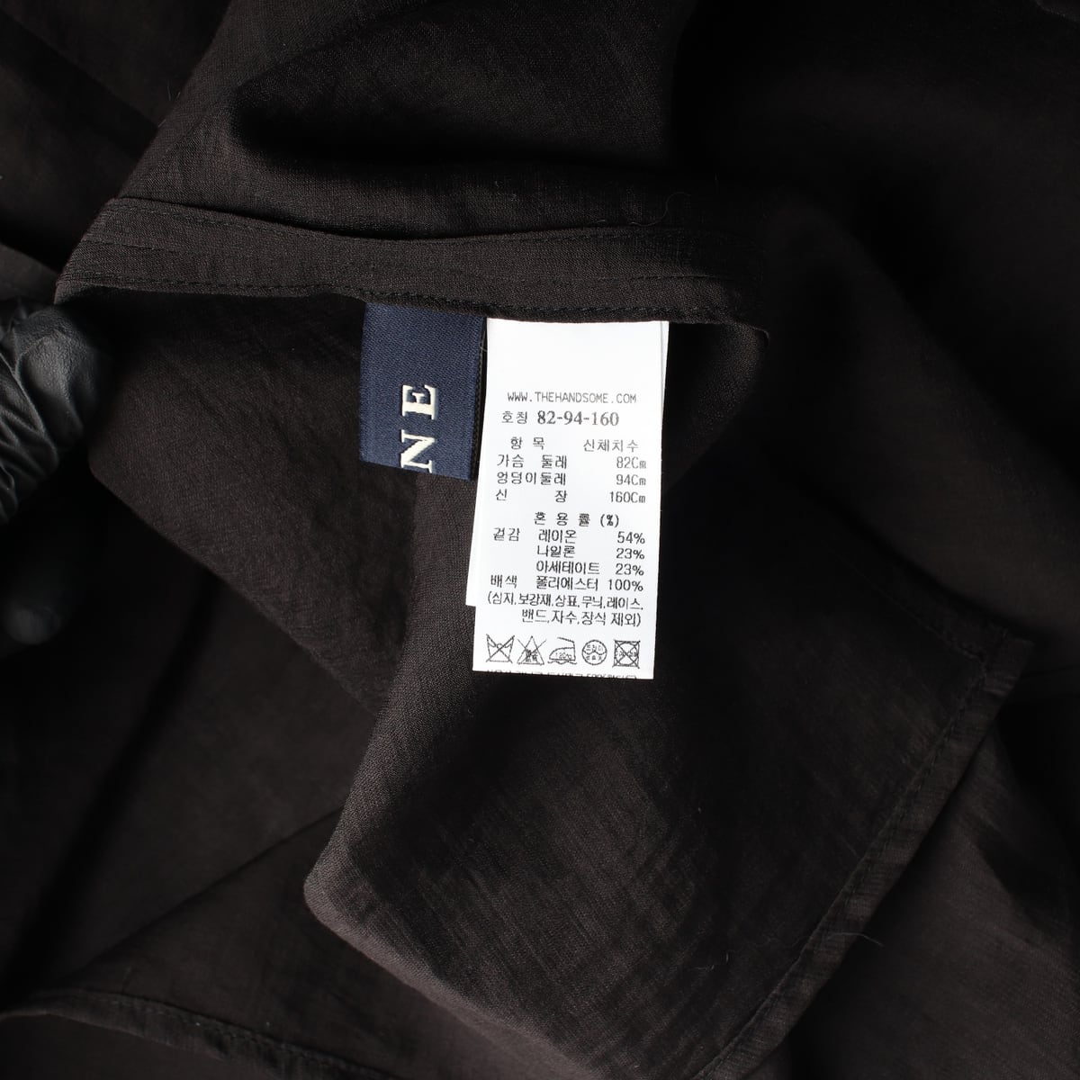 마인 25FW 리본 타이넥 블라우스 상세 이미지 5