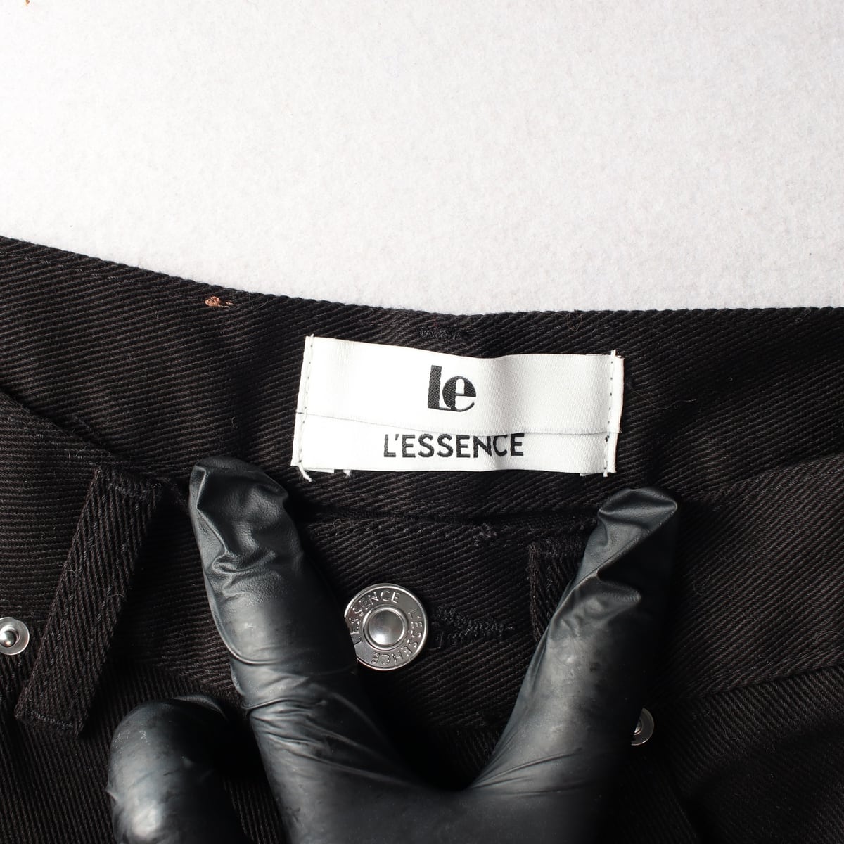 르 Le 스트레이트핏 코튼 데님 팬츠 블랙 진 상세 이미지 3