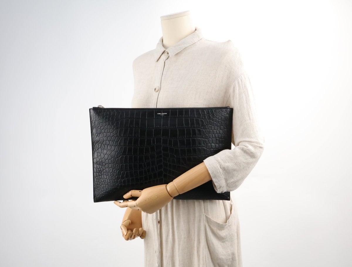 생로랑 크로커다일 엠보 이펙트 레더 클러치백 상세 이미지 10