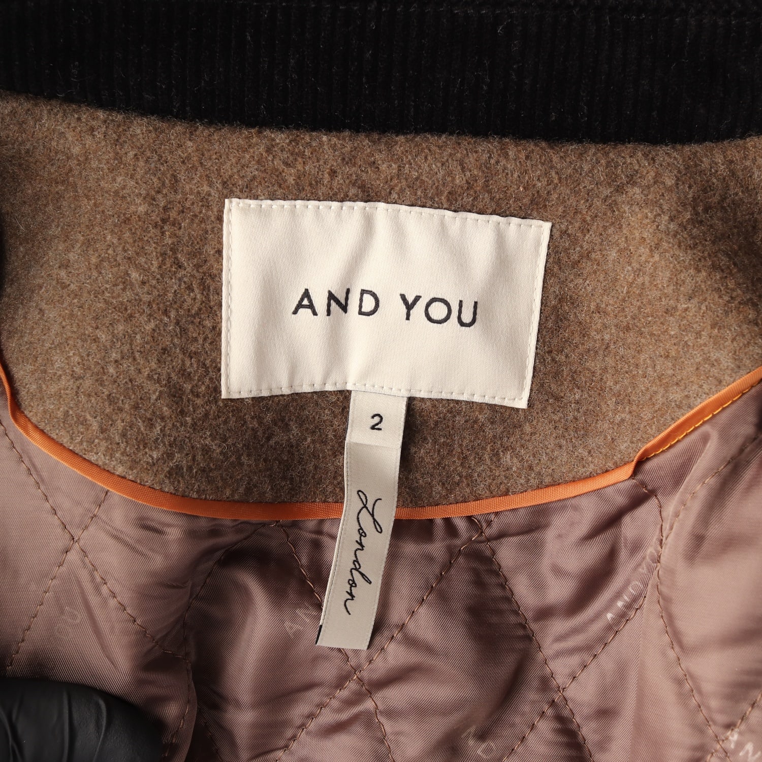 앤유 22FW 칼라 배색 울 블렌드 포켓 재킷 이미지 4