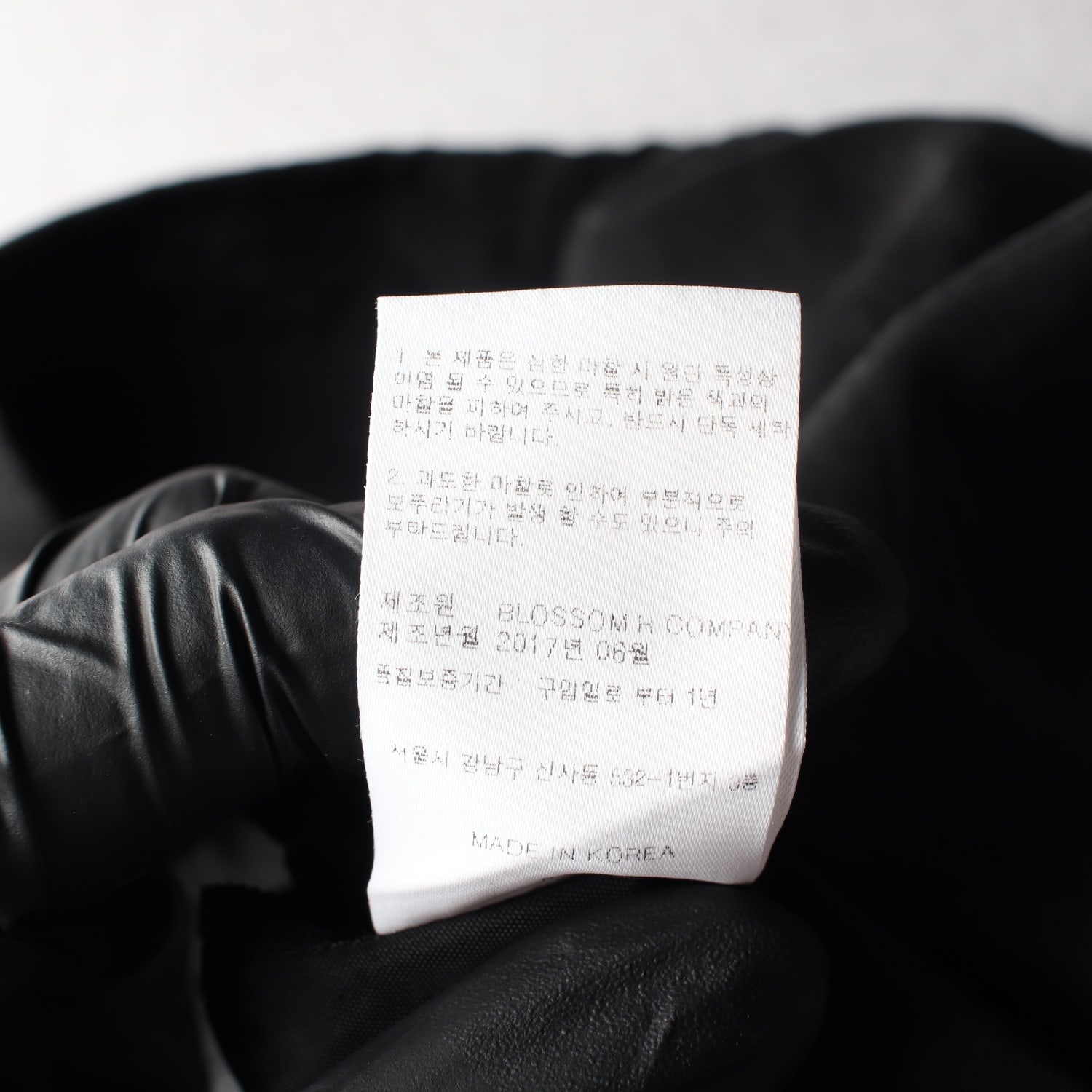 블러썸에이치컴퍼니 벰버그 히든 버튼 셔츠 칼라 슬리브리스 이미지 5