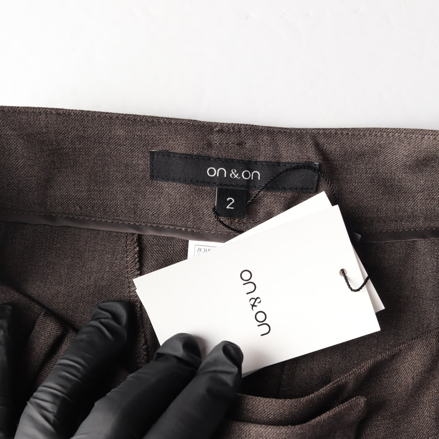 온앤온 21FW 핀턱 와이드핏 슬랙스 이미지 3