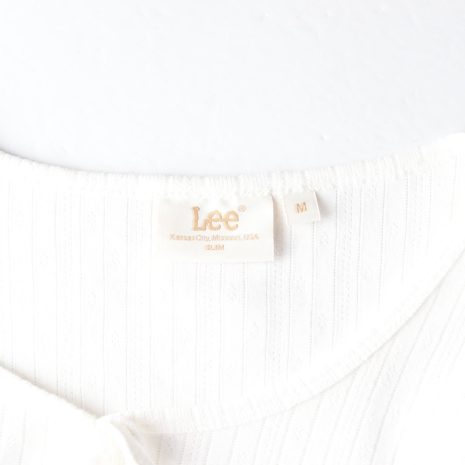 리 Lee 25SS 유니온 로고 리본 펀칭 반팔 티셔츠 화이트 이미지 3