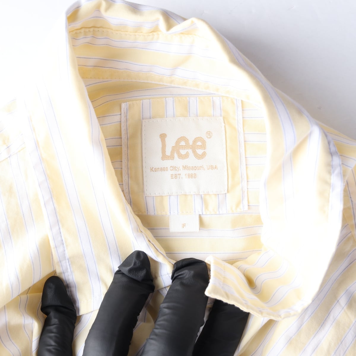 리 Lee 25SS 스트라이프 패턴 코튼 오버핏 셔츠 라이트옐로우  상세 이미지 3