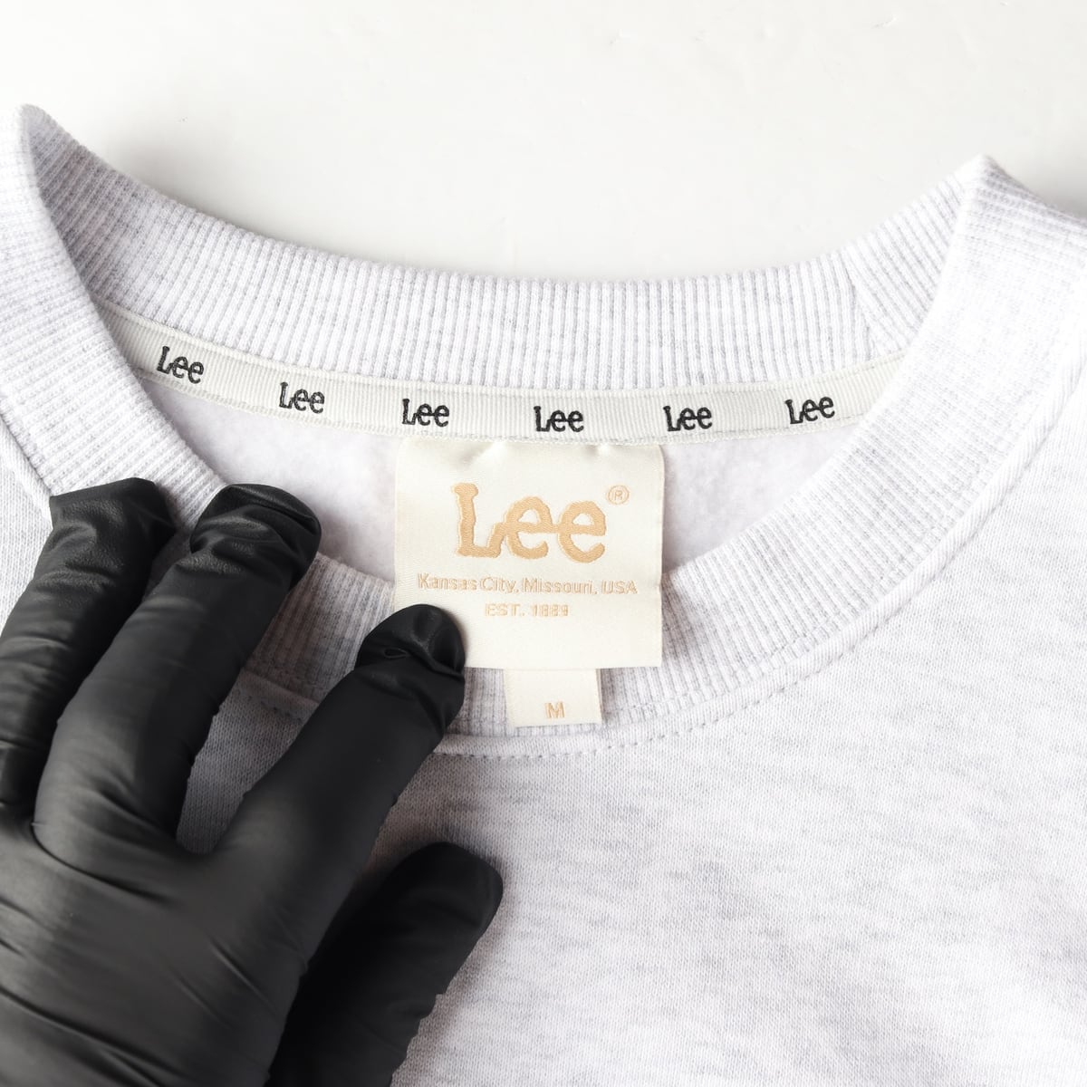 리 Lee 25FW 빅 트위치 부클 기모 맨투맨 스웨트셔츠 상세 이미지 3