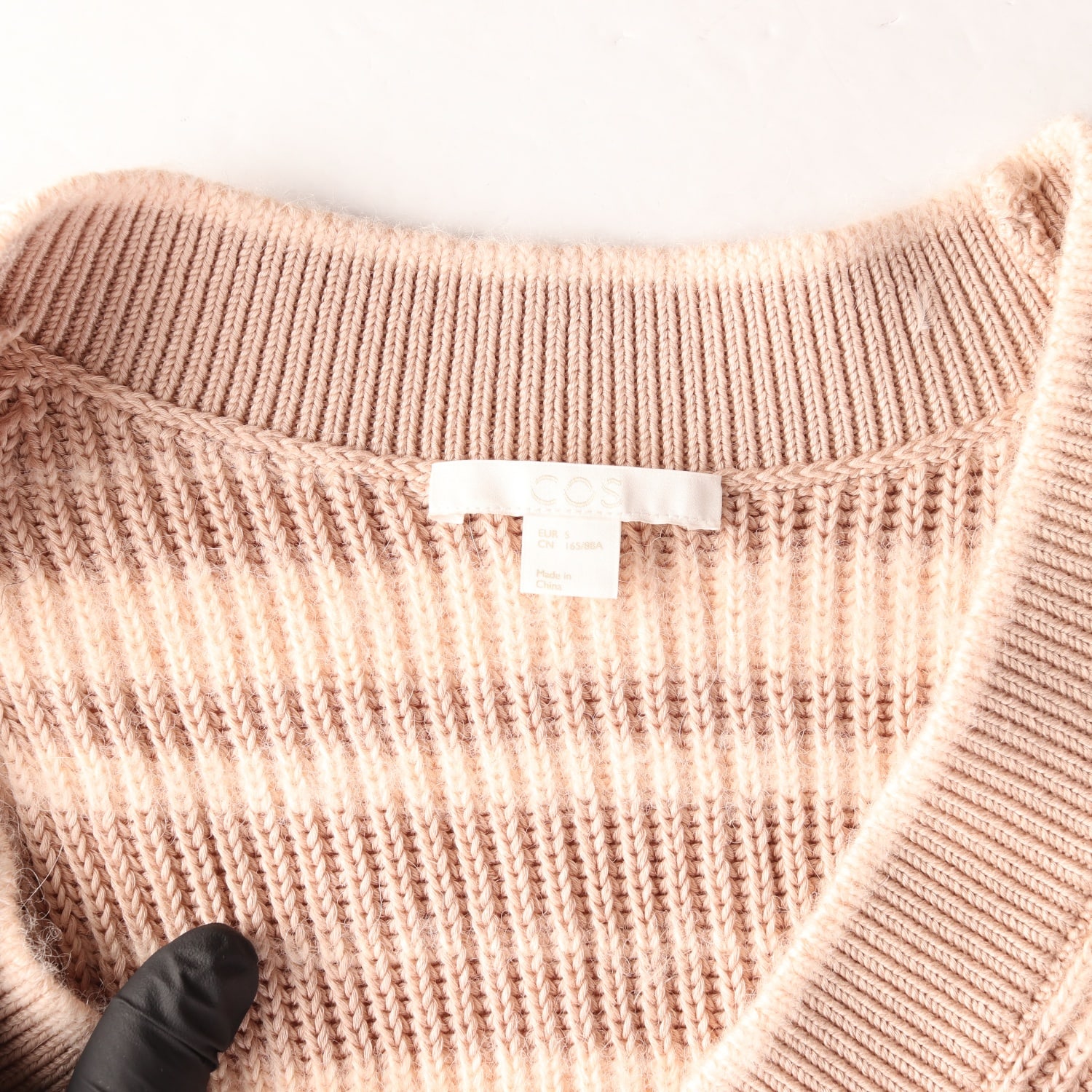 코스 21FW 알파카 울 스트라이프 브이넥 니트 조끼 베스트 이미지 3