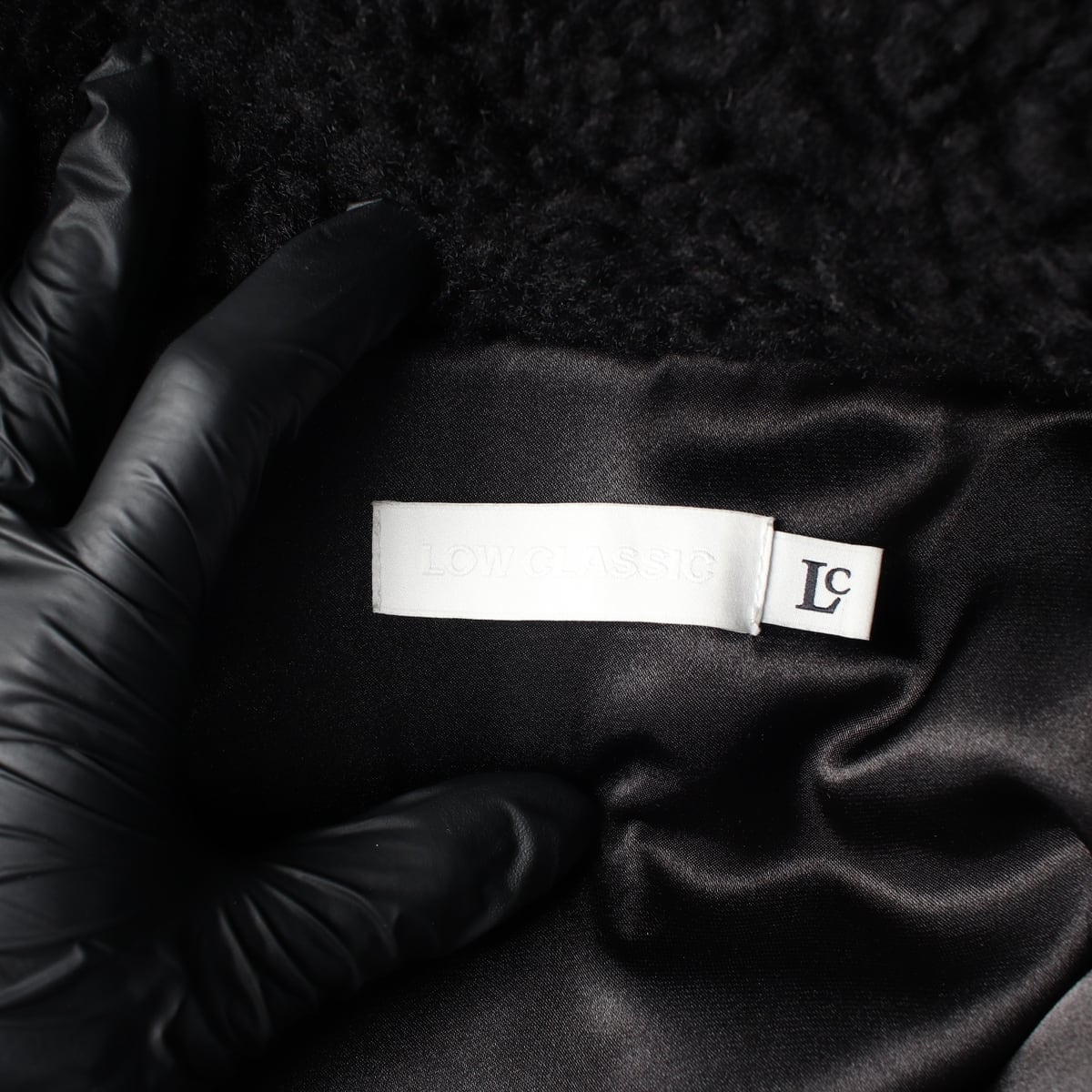 로우클래식 23FW RIBBED FUR 울 오버핏 부클 퍼 점퍼 재킷 상세 이미지 4