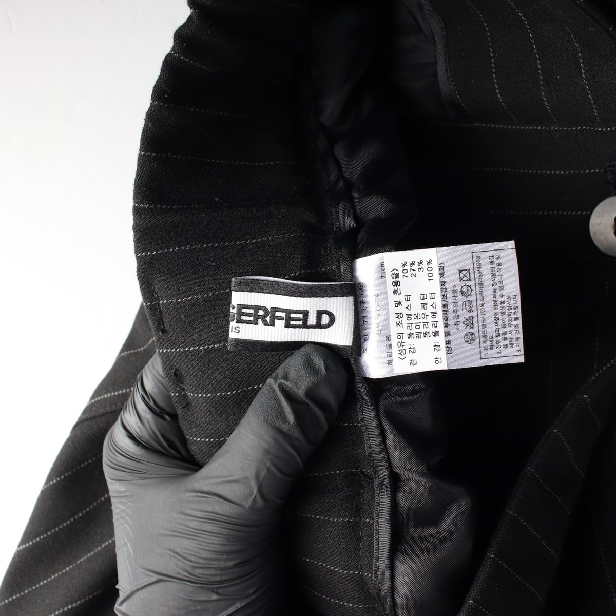 칼 라거펠트 22FW 버튼 디테일 슬릿 롱 스커트 스트라이프 셋업 상세 이미지 4