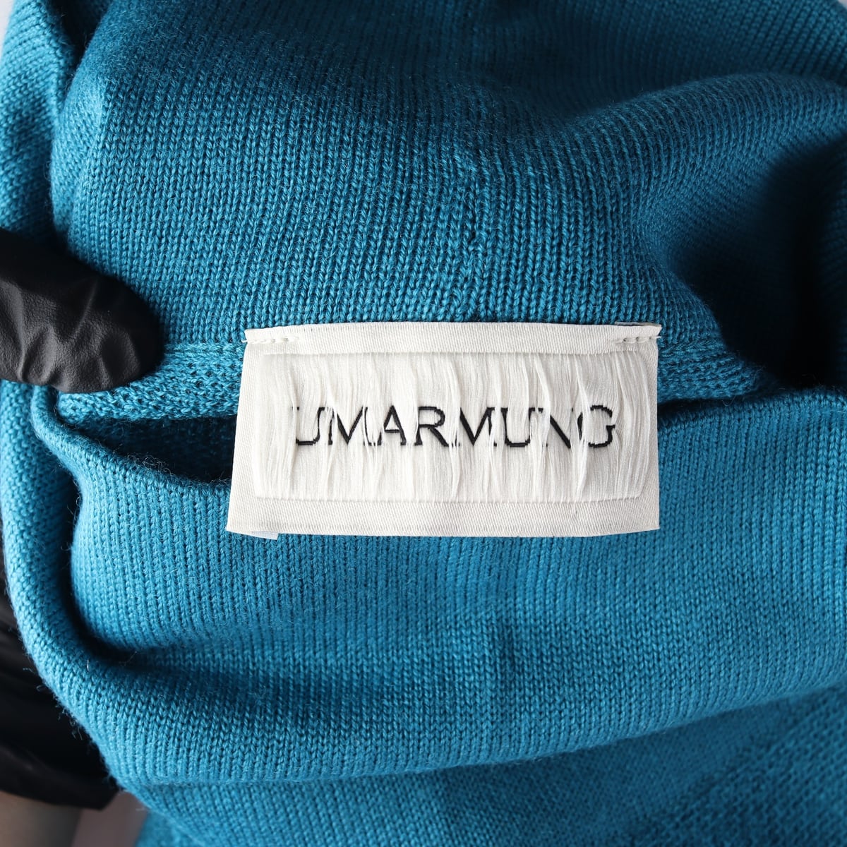 우마뭉 22FW 울 터틀넥 니트 스웨터 블루 상세 이미지 3