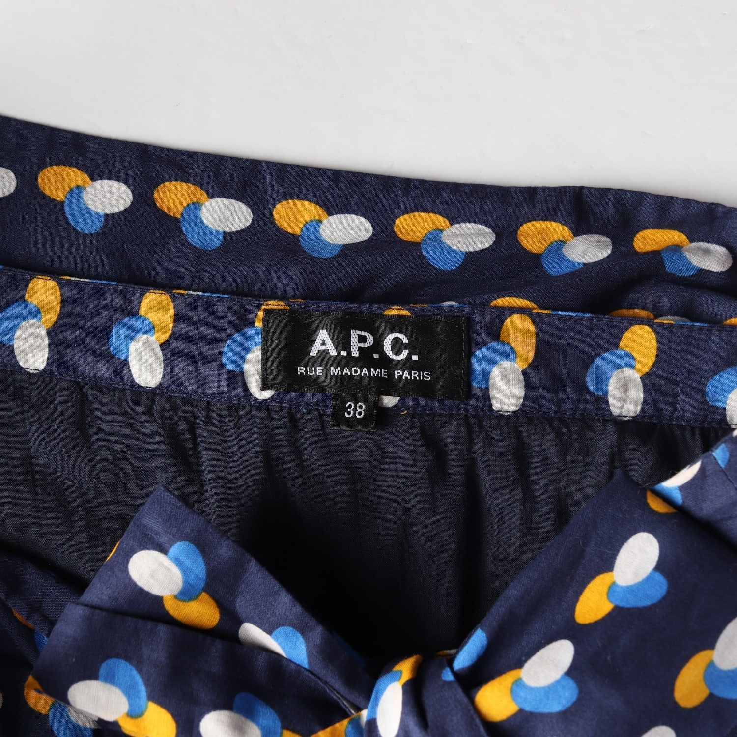 아페쎄 APC 패턴 프린트 리본 타이 플레어 스커트 셋업  이미지 3