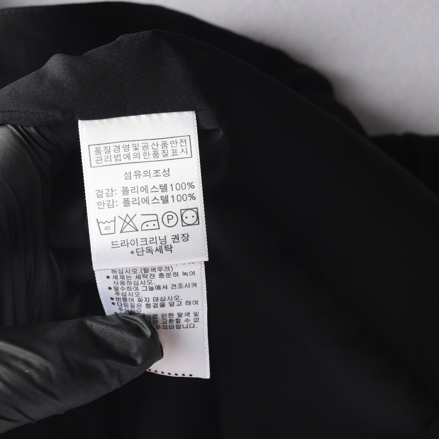 쥴리앤칼라 브이넥 셔링 버튼 드레스 원피스 이미지 4