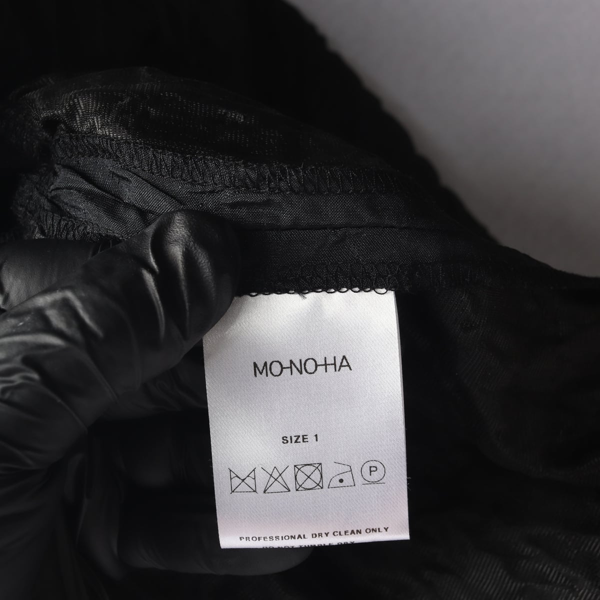 모노하 자카드 슬리브리스 블랙 상세 이미지 4