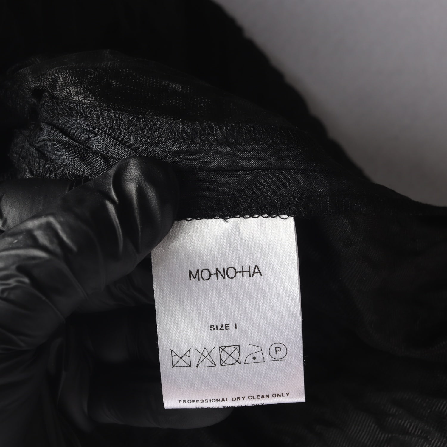 모노하 자카드 슬리브리스 블랙 이미지 4