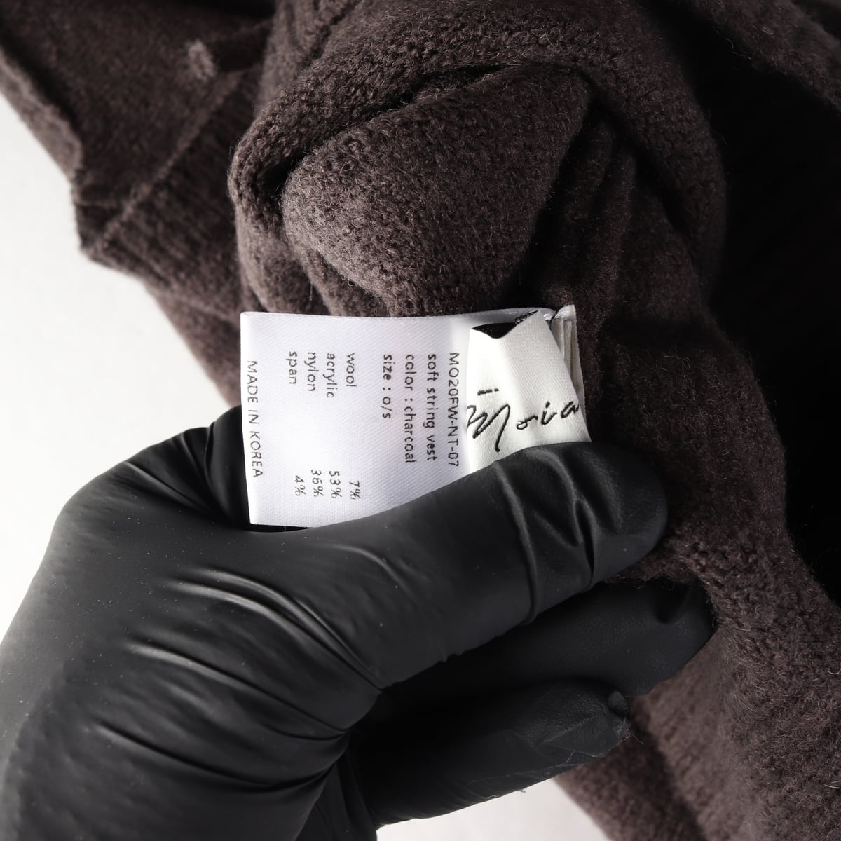 모이아 소프트 스트링 슬리브리스 탑 상세 이미지 3