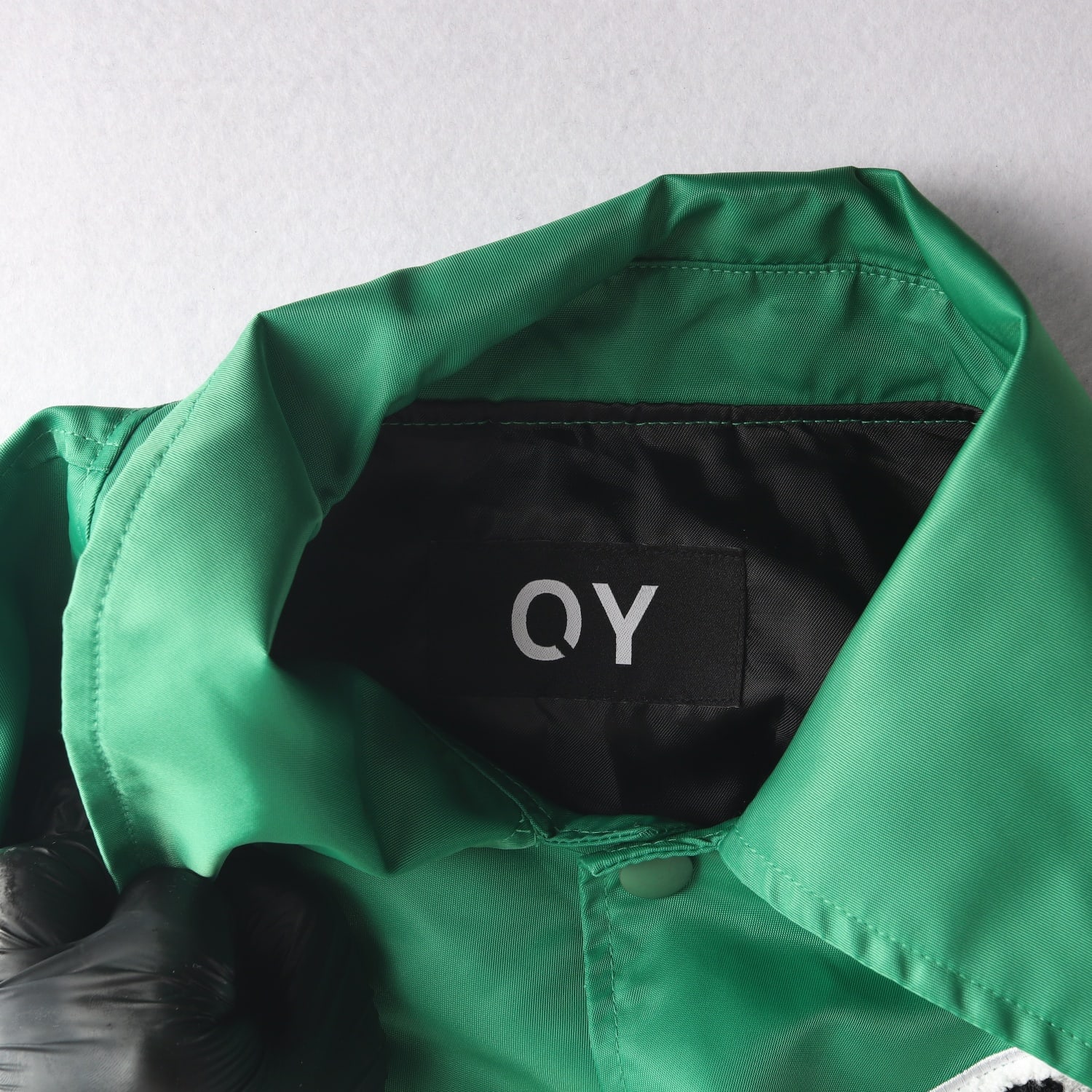 오와이 OY 그래픽 패치 오버핏 바시티 점퍼 재킷 이미지 3