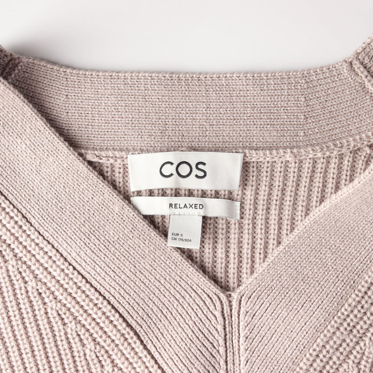 코스 22FW 릴렉스핏 브이넥 골지 울 코튼 니트 스웨터 상세 이미지 3