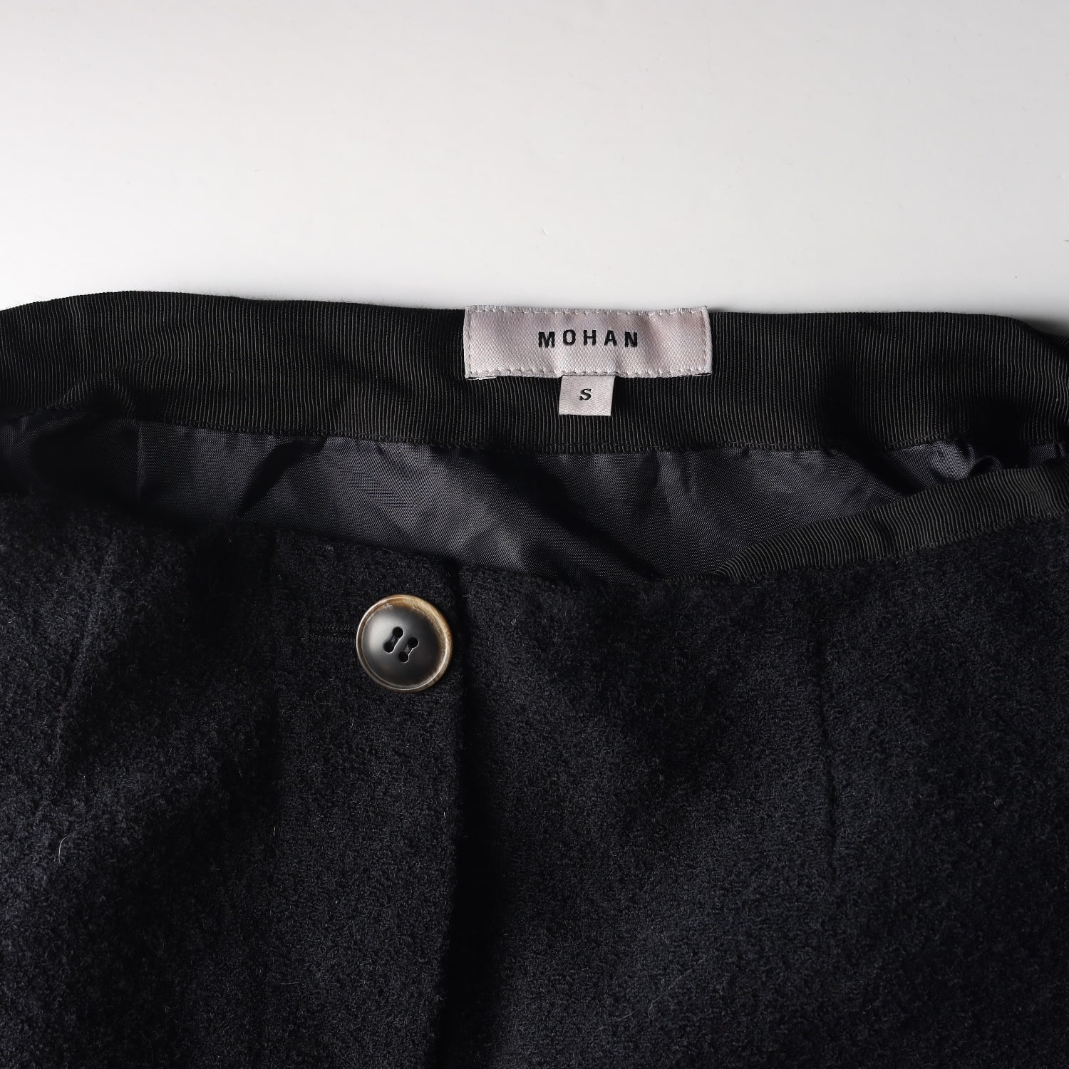 모한 22FW 울 블렌드 백슬릿 롱 스커트 이미지 3