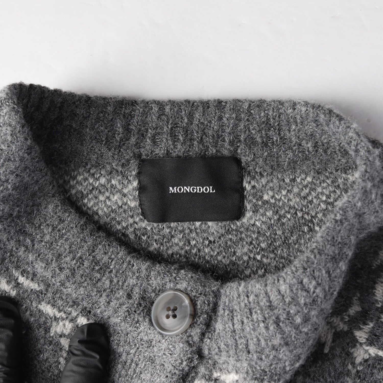 몽돌 24FW 노르딕 패턴 라운드넥 가디건 이미지 3
