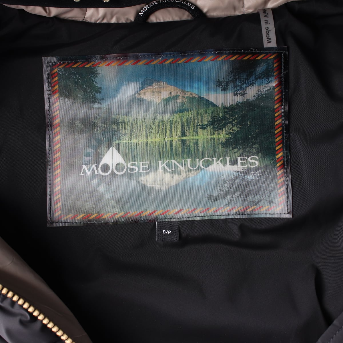 무스너클 락클리프 후드 경량 패딩 상세 이미지 4