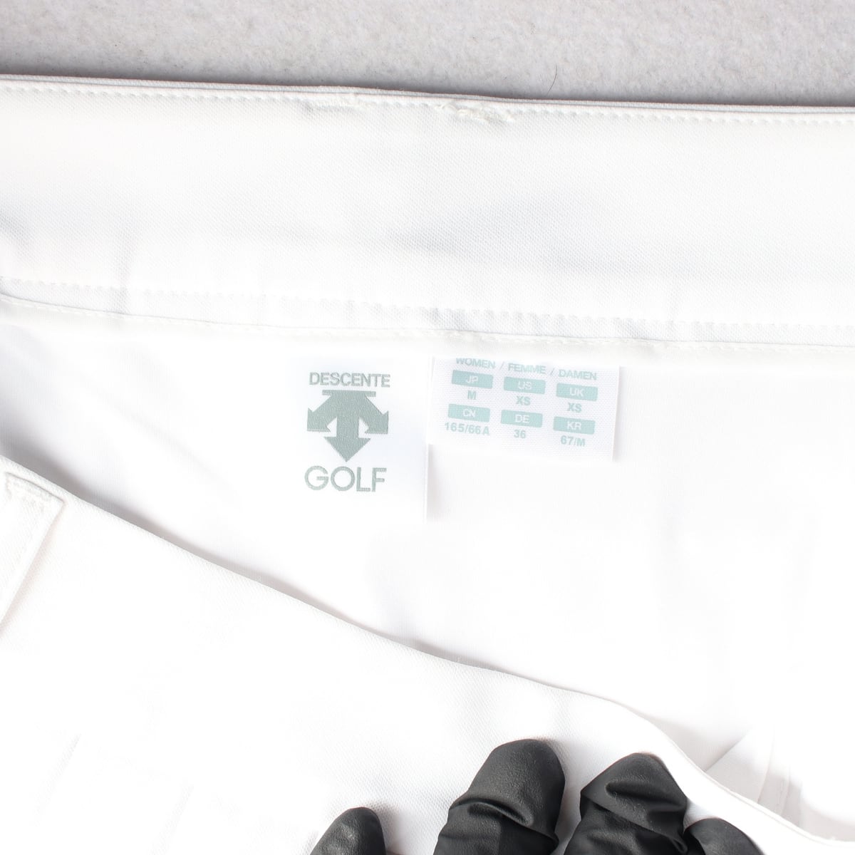 데상트 골프 22SS 플리츠 골프 미니 스커트 화이트  상세 이미지 3