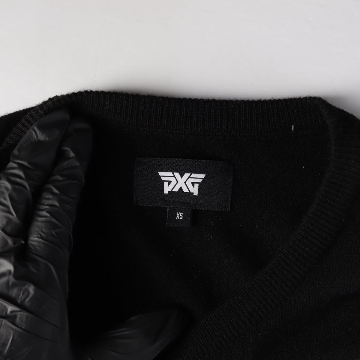 피엑스지 PXG 골프 빅 로고 울 100% 라운드 니트 스웨터 블랙 상세 이미지 3