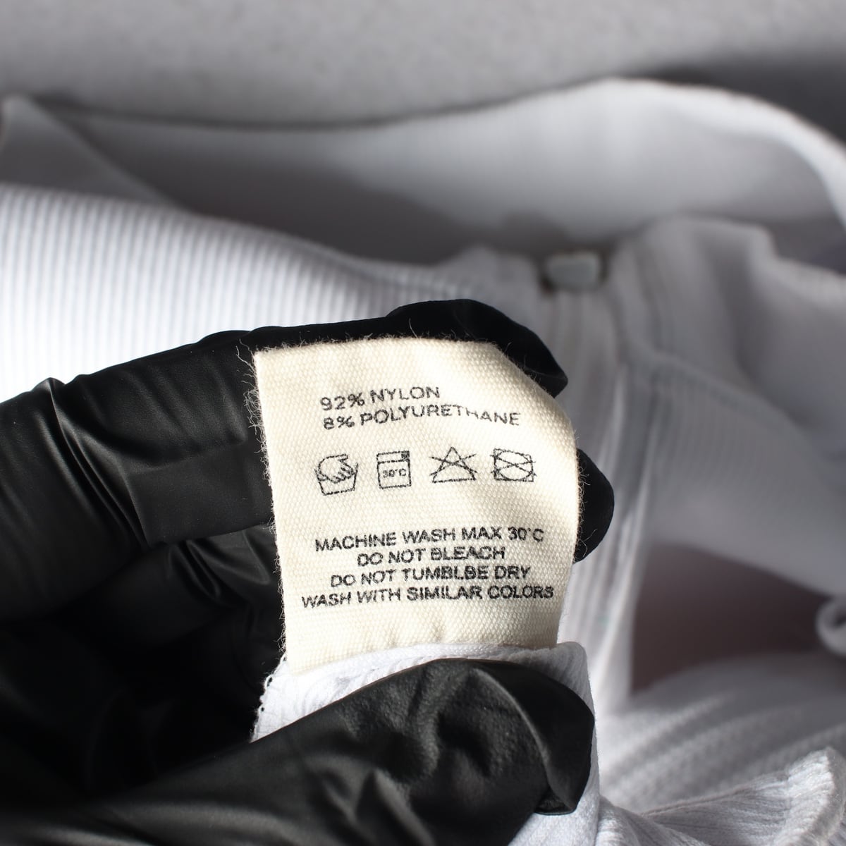글로니 23FW G 클래식 립 트랙 집업 재킷 화이트 상세 이미지 5