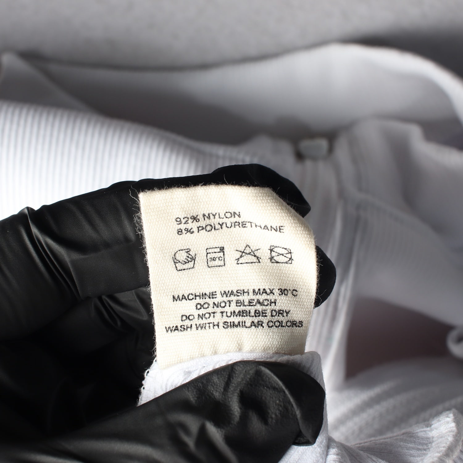 글로니 23FW G 클래식 립 트랙 집업 재킷 화이트 이미지 5
