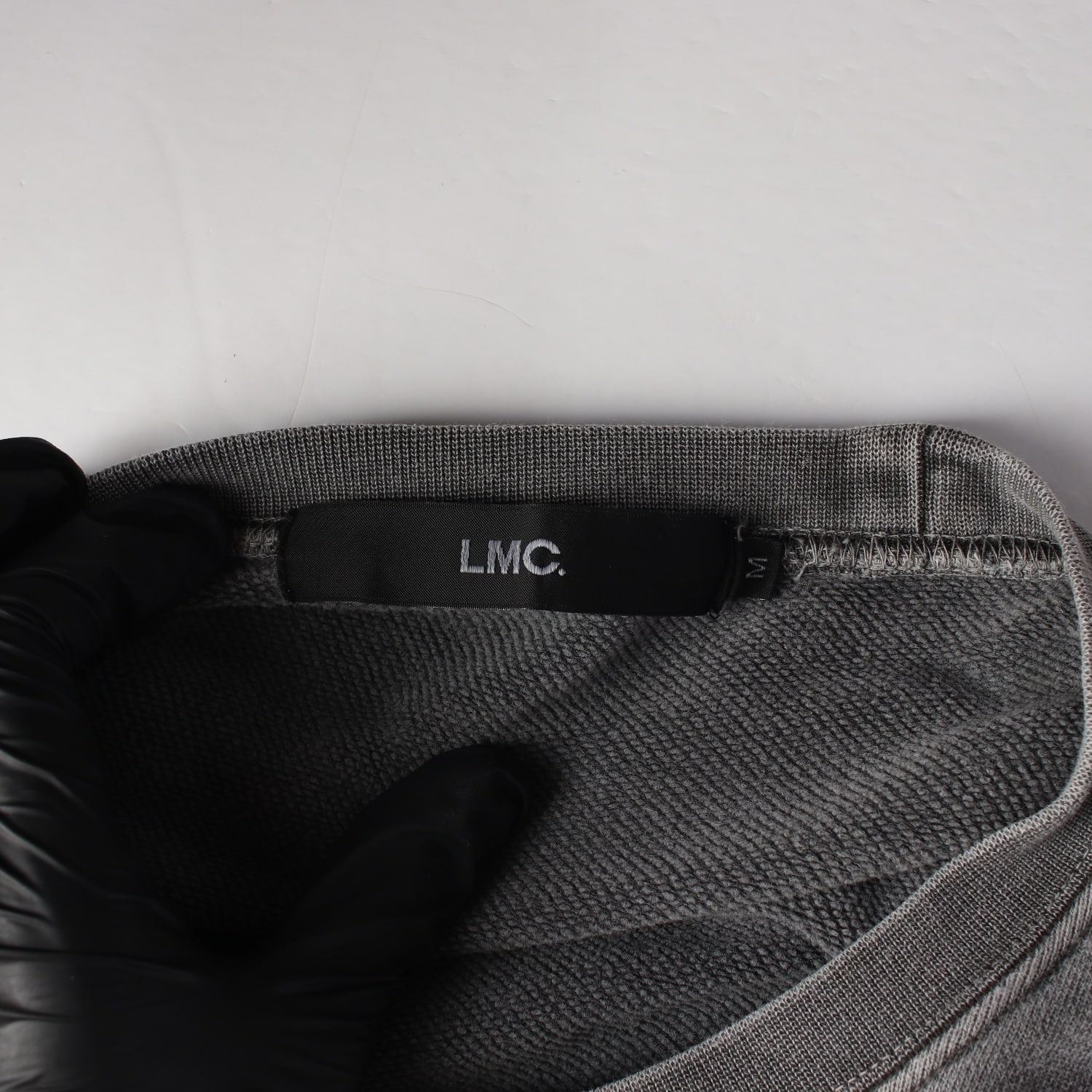 엘엠씨 LMC 오버다이드 워싱 로고 코튼 맨투맨 스웨트셔츠 이미지 3