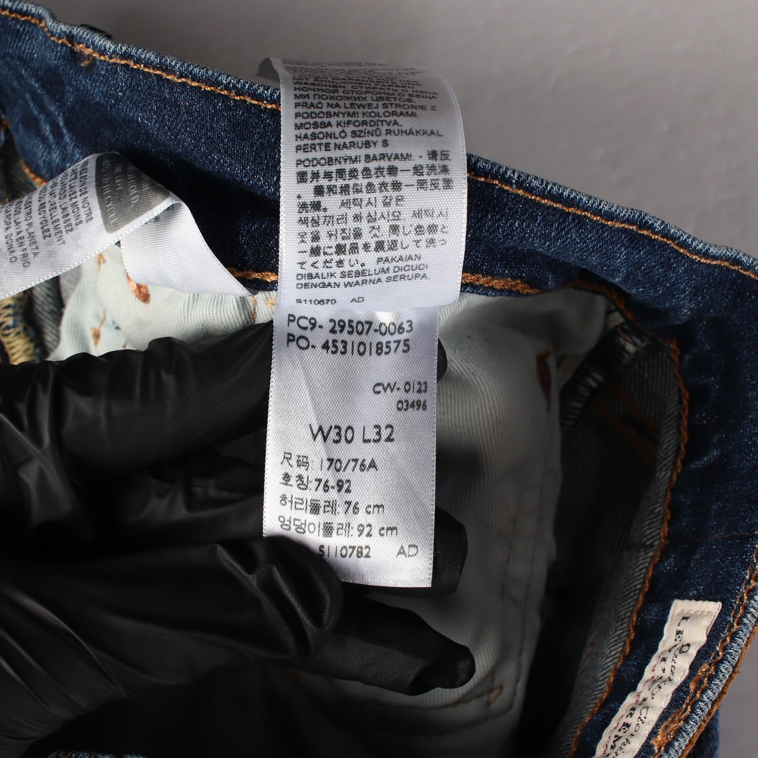 리바이스 23SS 502 워싱 테이퍼드 데님팬츠 W30 L32 이미지 5