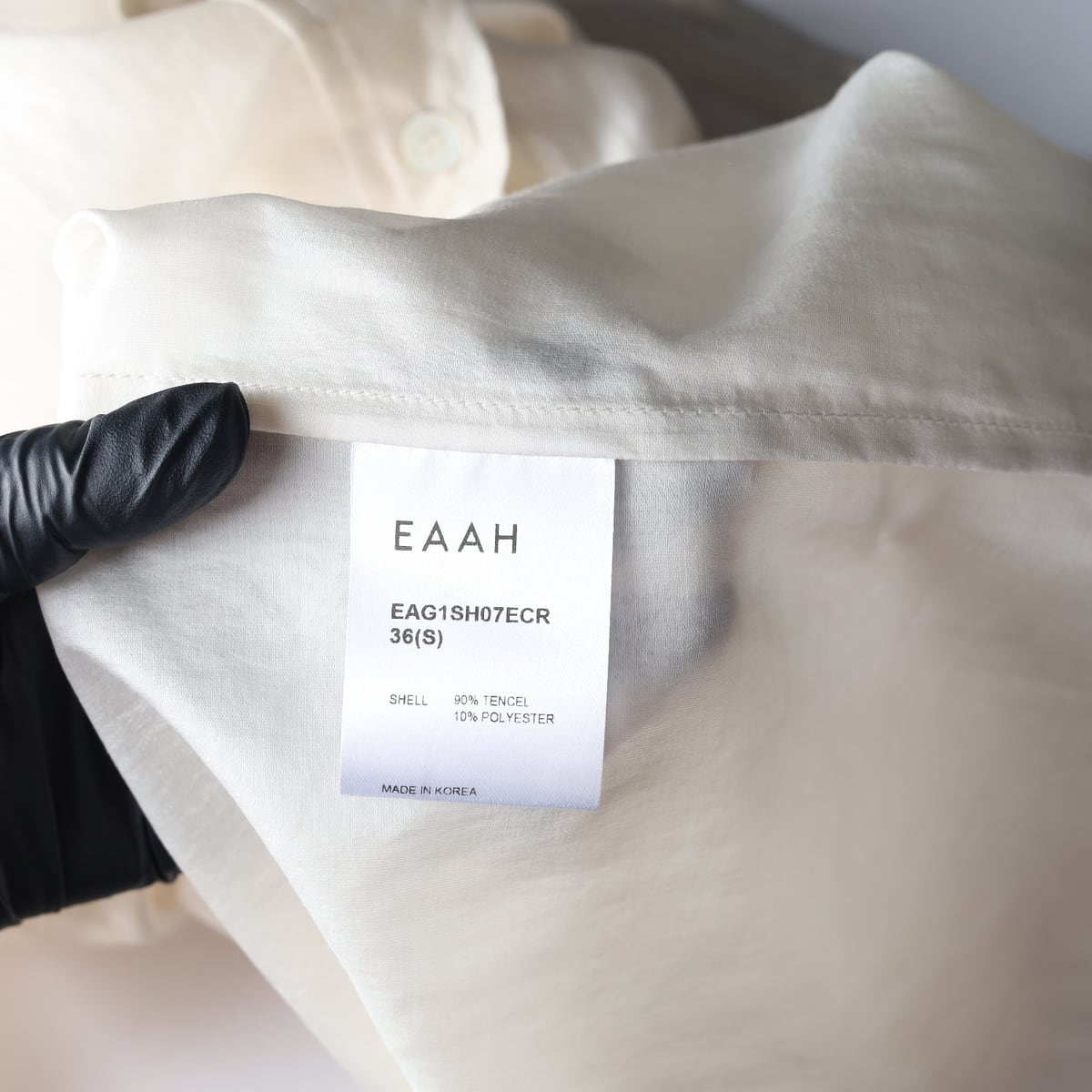 이아 EAAH 26SS 루즈 쉬어 셔츠 텐셀 시스루 블라우스 크림 상세 이미지 3