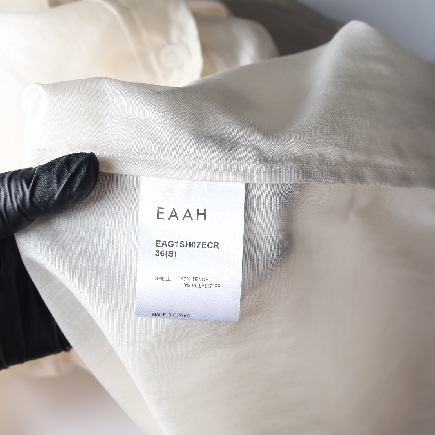 이아 EAAH 26SS 루즈 쉬어 셔츠 텐셀 시스루 블라우스 크림 이미지 3