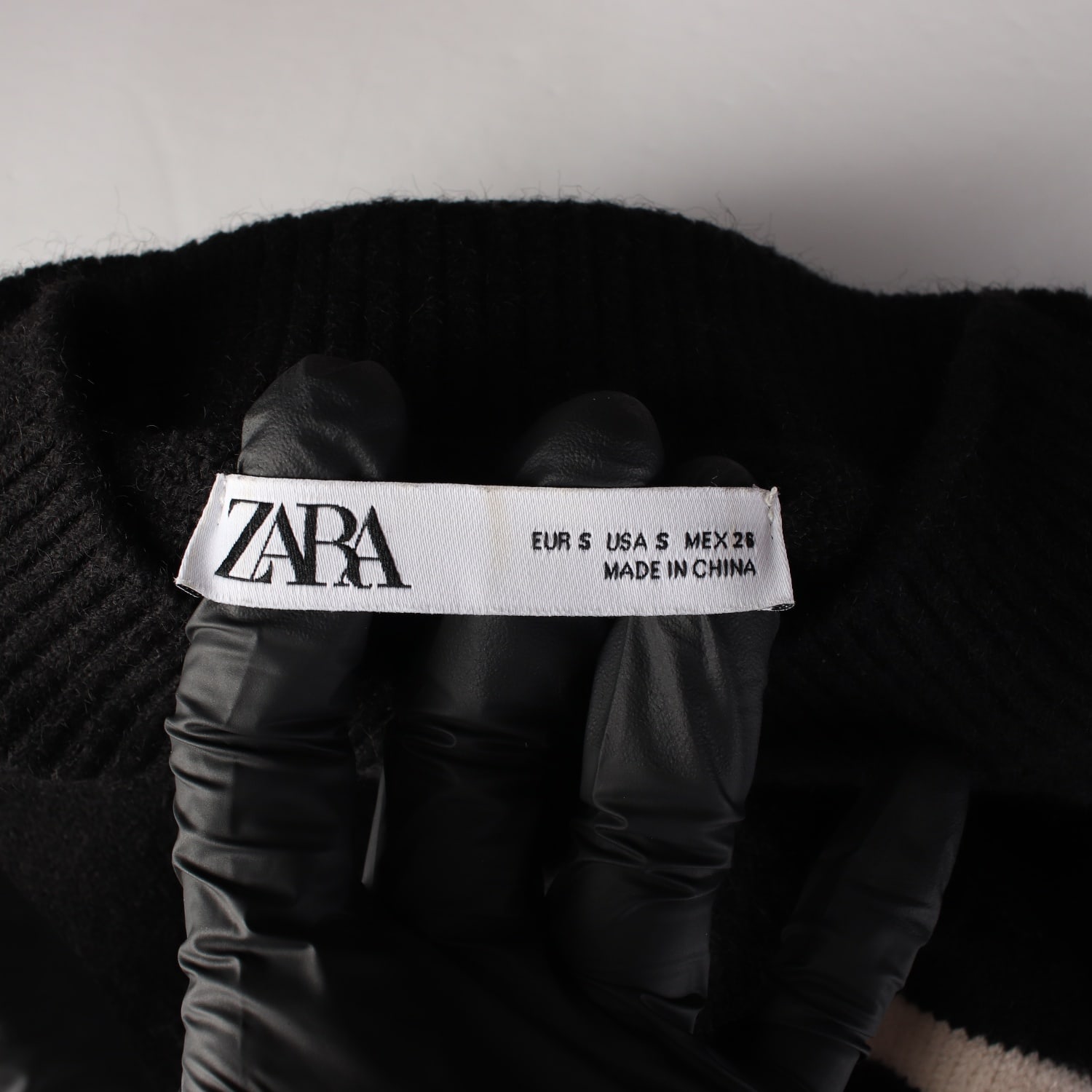 자라 스트라이프 패턴 루즈핏 크루넥 니트 스웨터 이미지 3