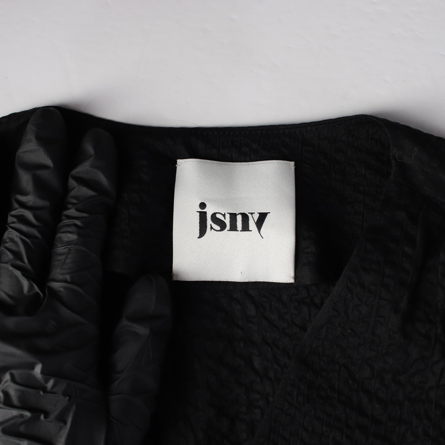 제이에스엔와이 jsny 퍼프 소매 V넥 반팔 버튼 블라우스 이미지 3