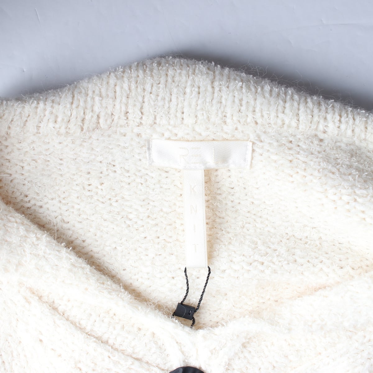 (새상품) 리엘 RE_L 22FW 세일러 크롭 니트 크림 상세 이미지 3