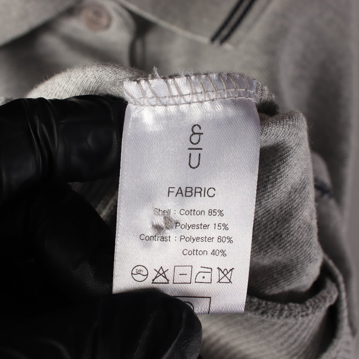 앤유 22FW 카라 포켓 로고 자수 맨투맨 그레이 상세 이미지 4
