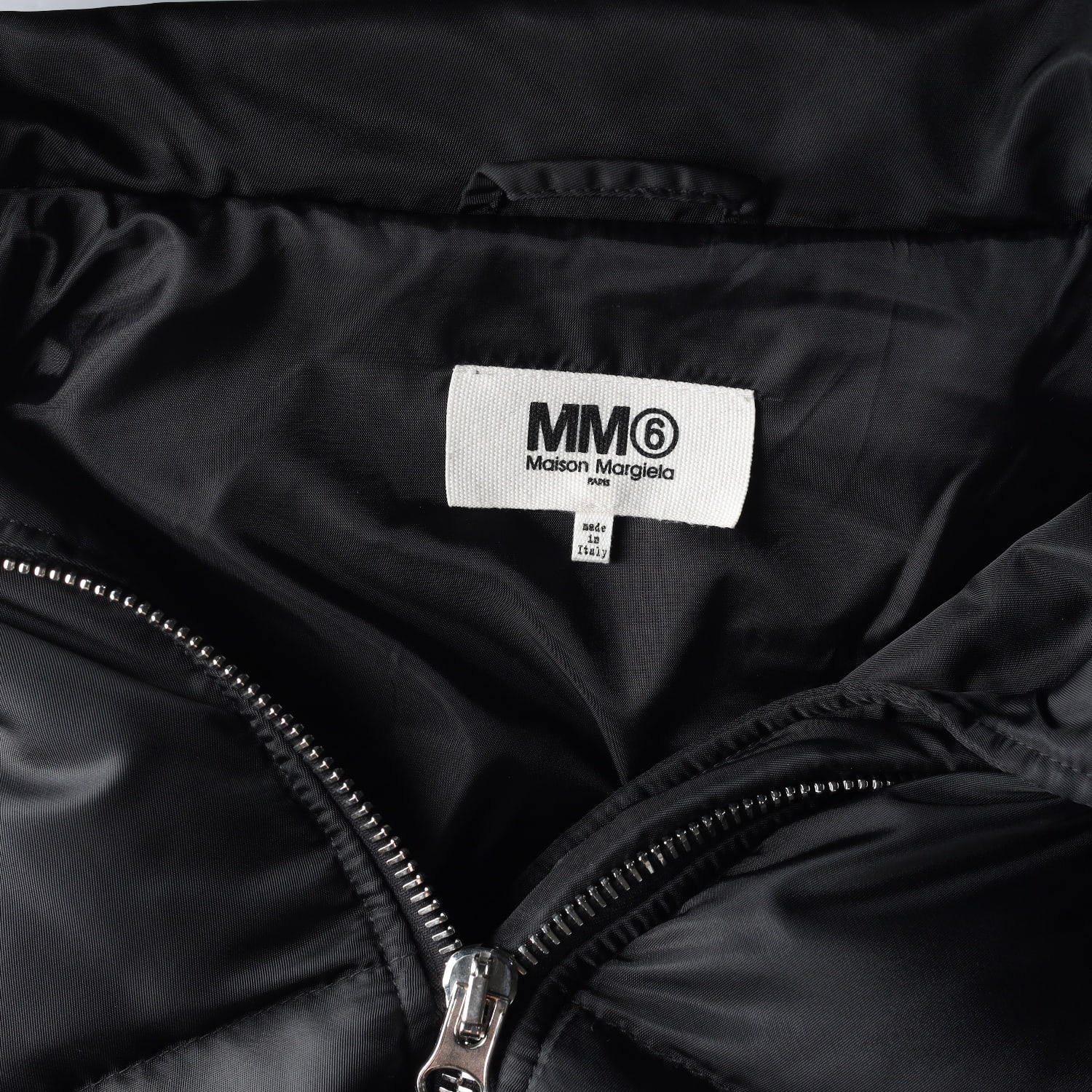 MM6 메종 마르지엘라 21FW 지퍼 디테일 덕다운 숏패딩 점퍼 이미지 3