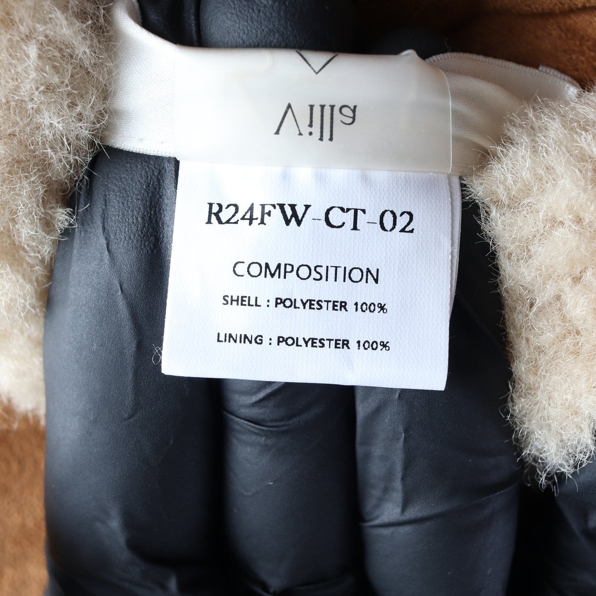리엘 24FW 쉬어링 리버시블 무스탕 후드 퍼 하프 코트 카라멜 상세 이미지 8